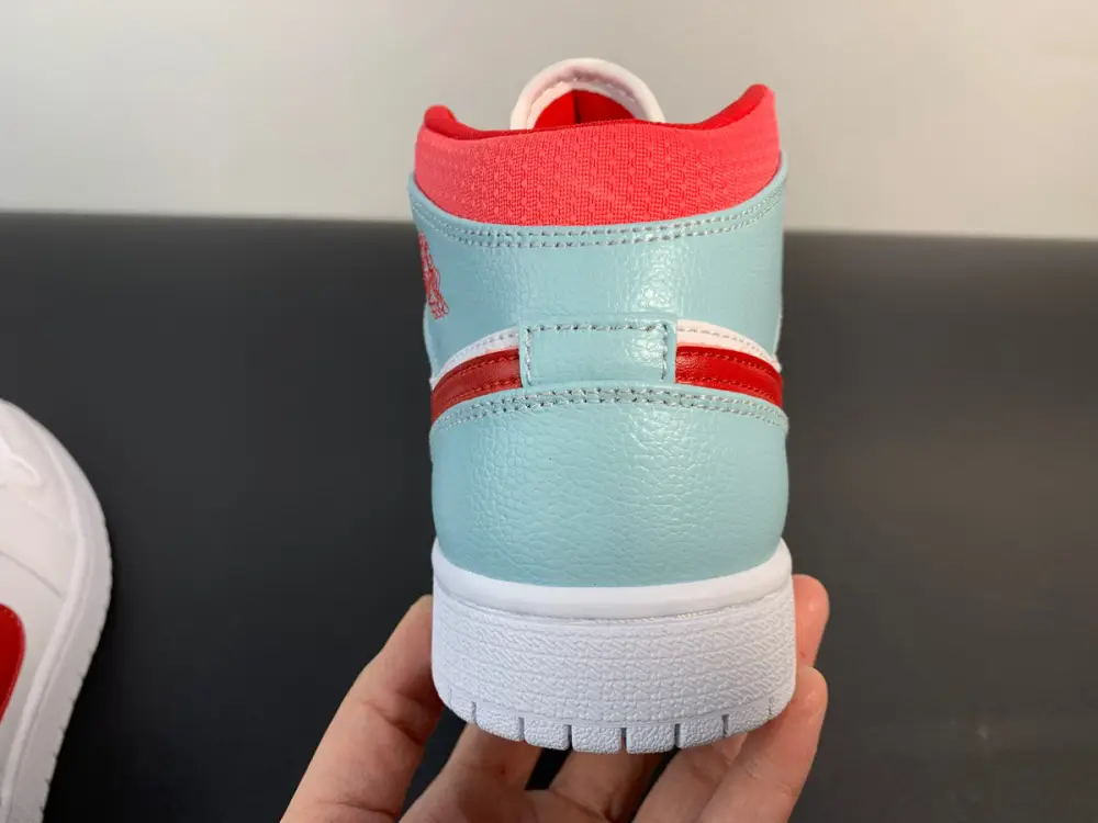 Air Jordan 1 Mid White Topaz Mist 
