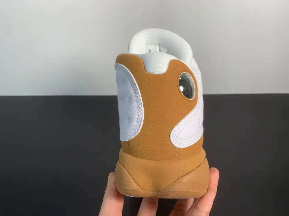 Air Jordan 13 Retro 'Wheat' 2023 