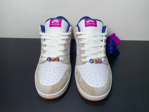 Rayssa Leal x Nike Dunk SB Low hua 