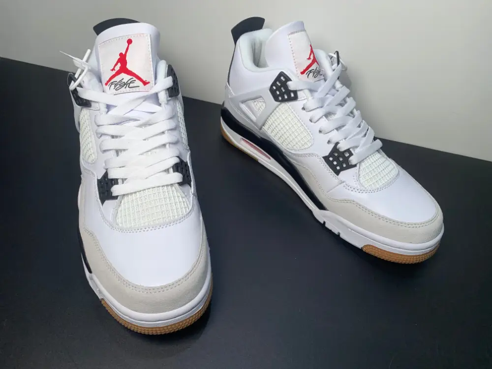 Air Jordan 4 X Nike SB Unisex Sneakers DR5415-100 