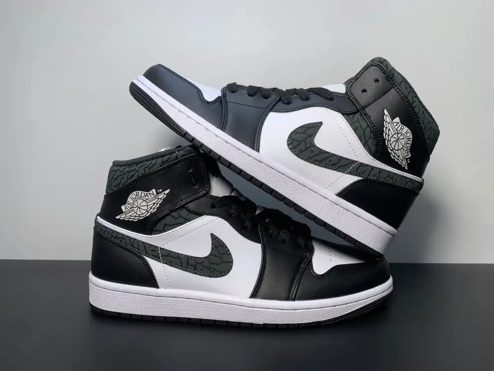 Air Jordan 1 Mid SE「Panda Elephant」 