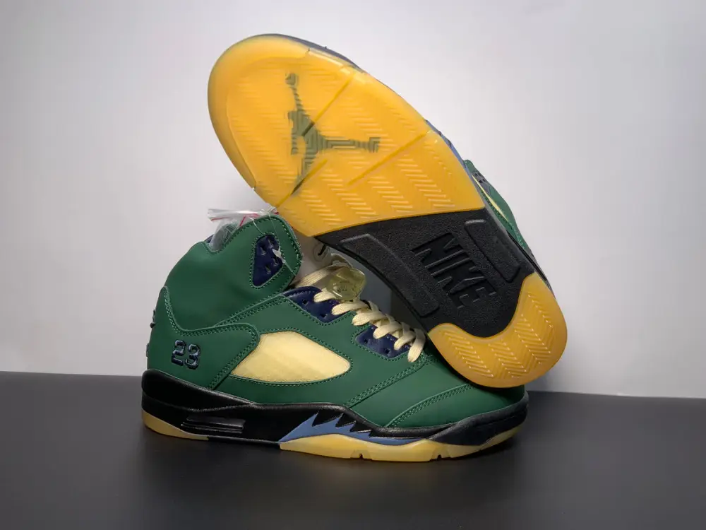 A Ma Maniere x Air Jordan 5 Retro SP Dark Green Black FZ5758-003 