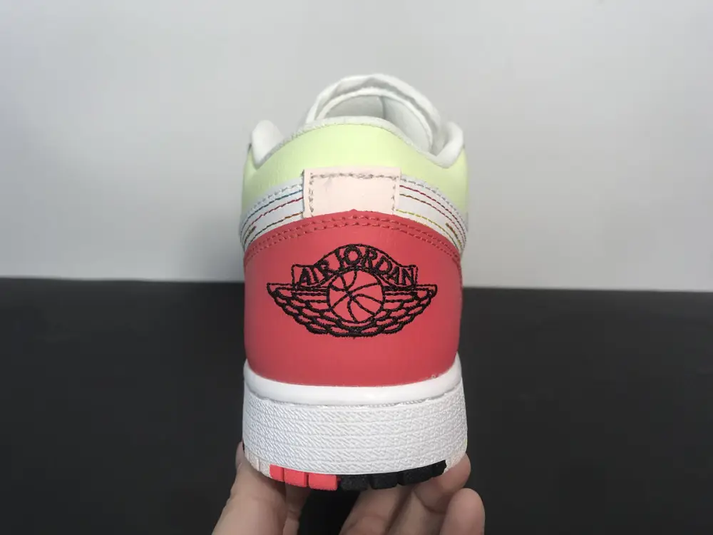 NIKE Air Jordan 1 Low Glow-In-The-Dark 