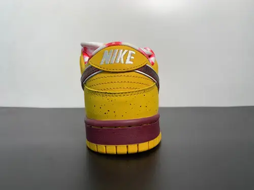CONCEPTS X Dunk Low Premium SB 'Yellow Lobster' 313170-137566 