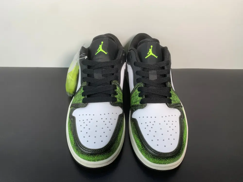 Air Jordan 1 Wear-Away DN3705-003 