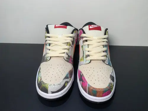 NIke SB Dunk Low Paris 