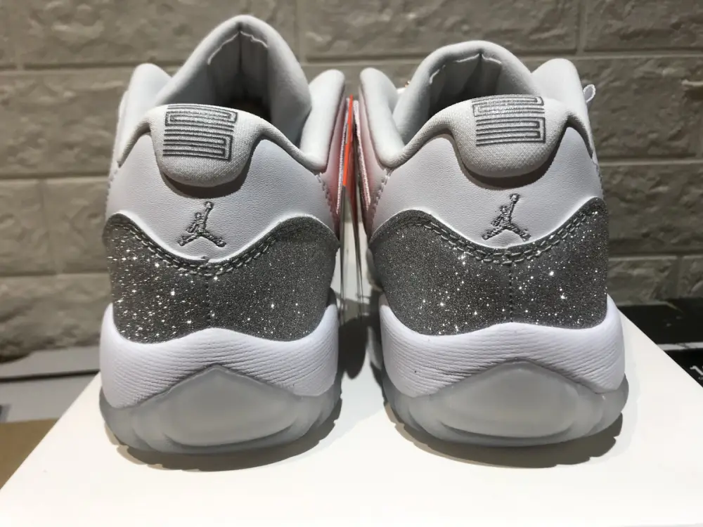 Air Jordan 11 Low＂ Metallic Silver ＂ 