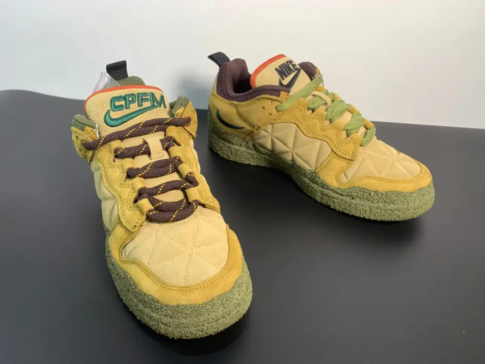 Cactus Plant Flea Market x Dunk Low SP 'Tan Mossy Green' DM0430-700 