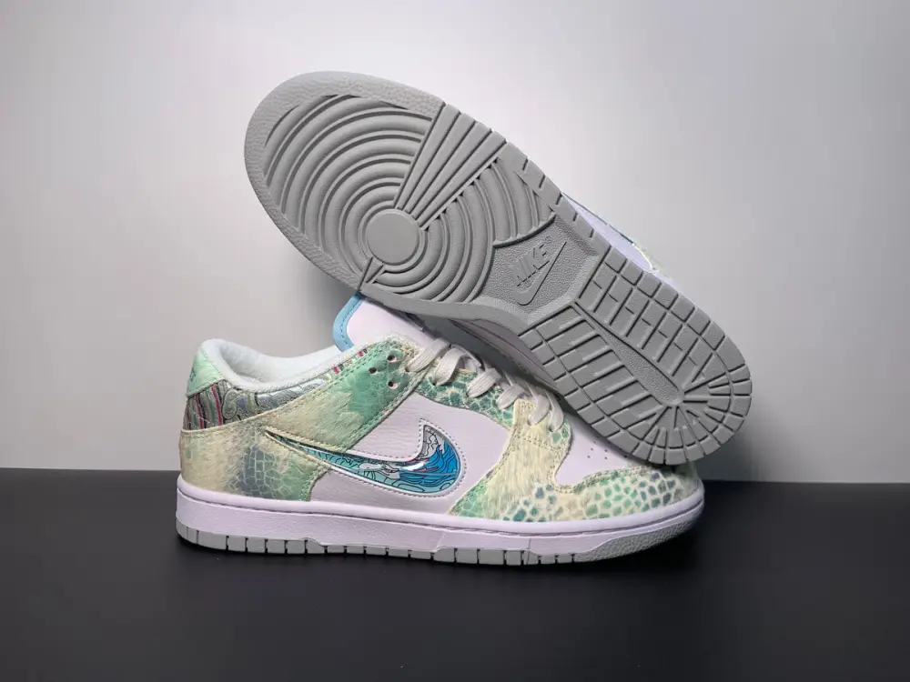 Nike SB Dunk Low Year Of The Dragon ''Steam Puppet'' 