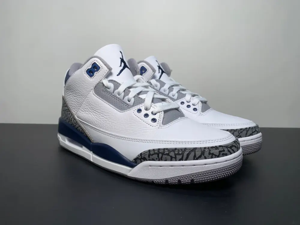 Air Jordan 3 Midnight Navy CT8532-140 