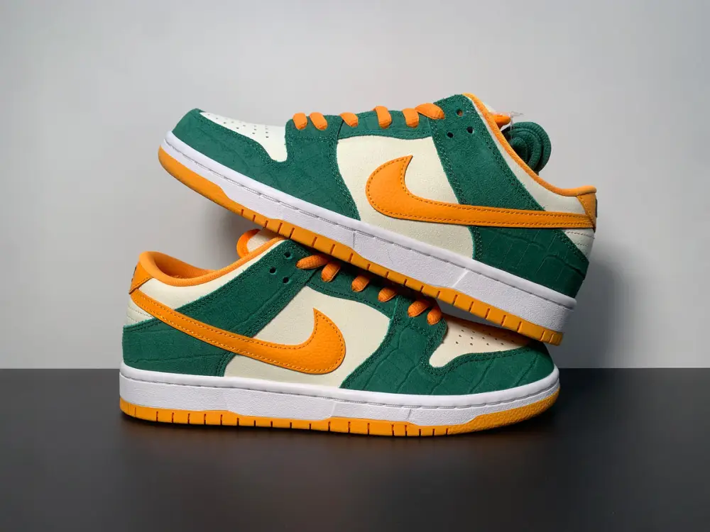 Dunk Low Pro SB 'Legion Pine' 