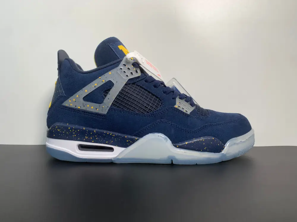 Air Jordan 4 Retro Michigan Wolverines, PE Amarillo Navy White 