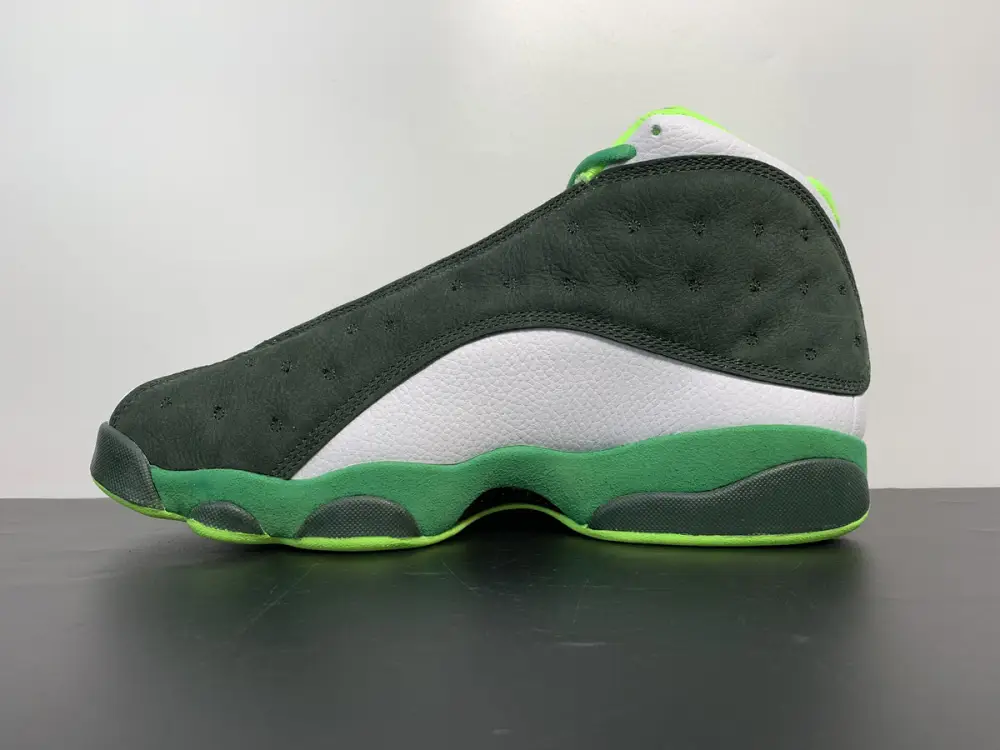 Air Jordan 13 Retro 'Oregon Ducks' PE 