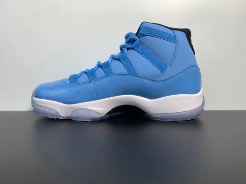 Air Jordan 11 Pantone 717602-900 