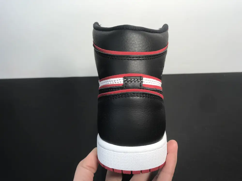 Air Jordan 1 Retro High Bloodline 555088-062 