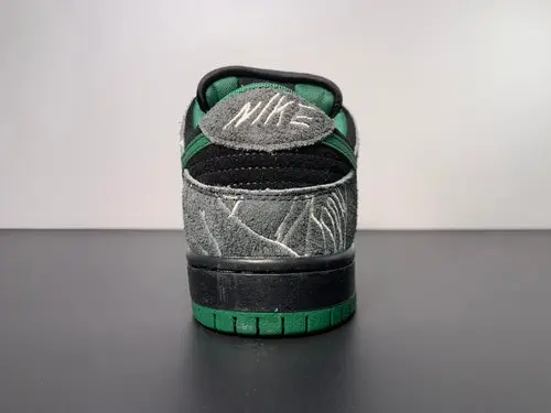 There Skateboards x Nike Dunk SB 