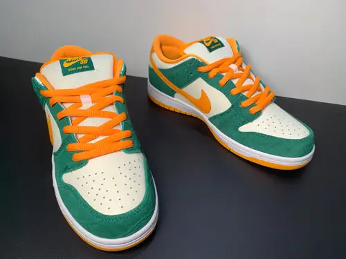 Dunk Low Pro SB 'Legion Pine'
