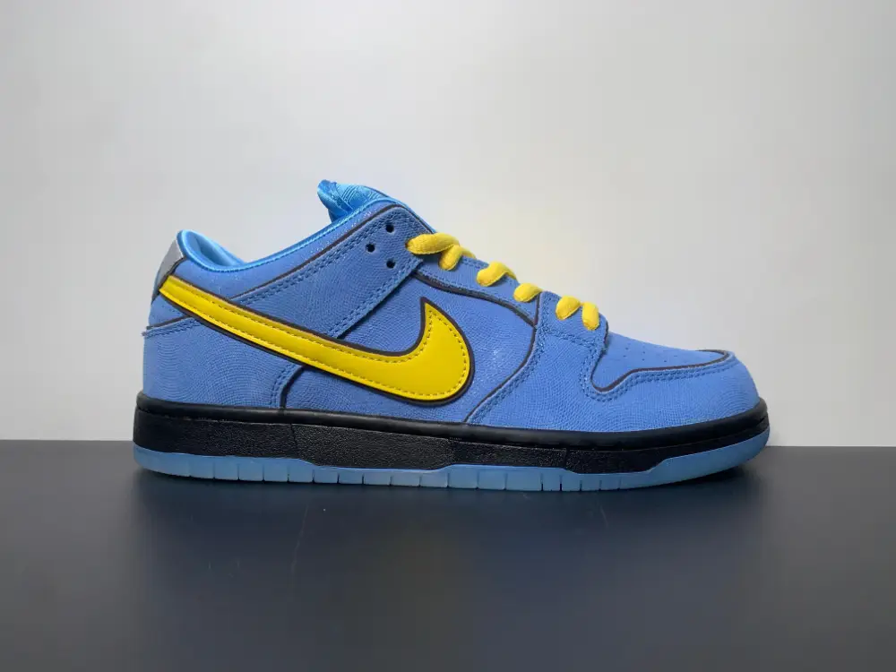 The Powerpuff Girls ✖️ Nike SB Dunk low “Bubbles” Blue Chill FZ8320-40