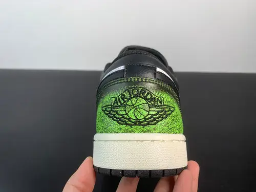 Air Jordan 1 Wear-Away DN3705-003 
