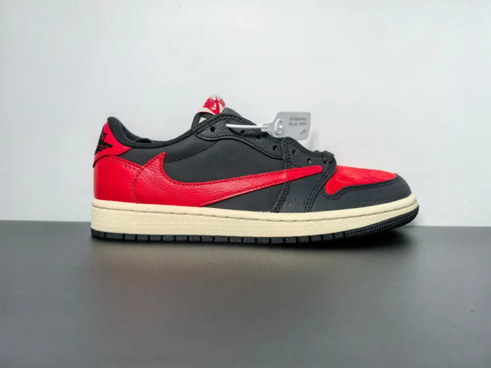 Travis Scott x Air Jordan 1 Low Bred DM7866-061 