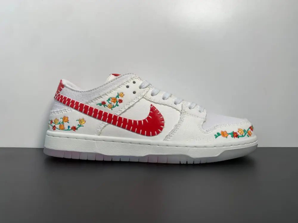 Dunk Low Decon SB 'N7 - Sail University Red' FD6951-700 562571142