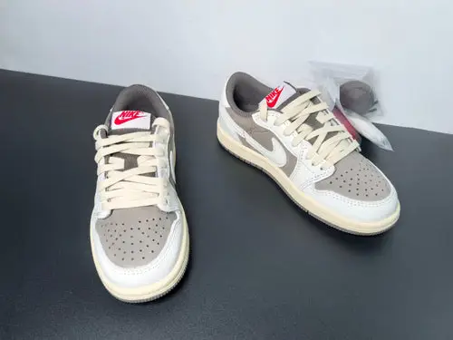 Air Jordan 1 Low OG x Travis Scott ‘Reverse Mocha’ 