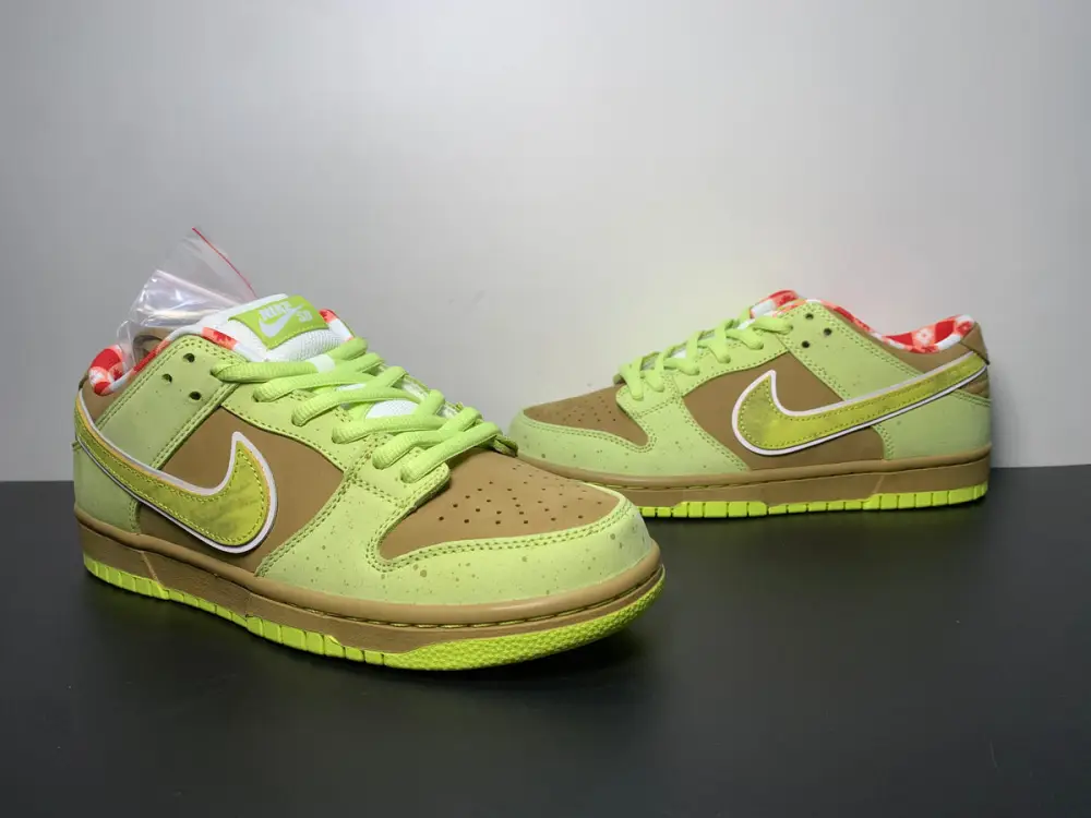 CONCEPTS × Nike Dunk SB Low Green Brown Lobster 