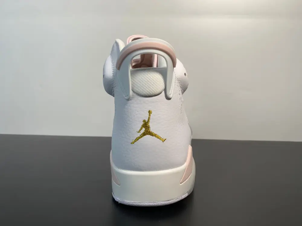 Air Jordan 6 WMNS “Gold Hoops”DH9696-100 