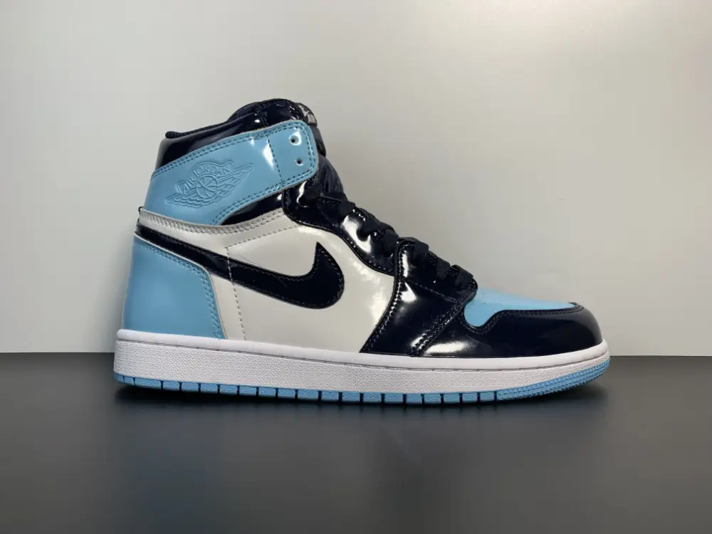 Air Jordan 1 High OG University Blue- CD0461 401 