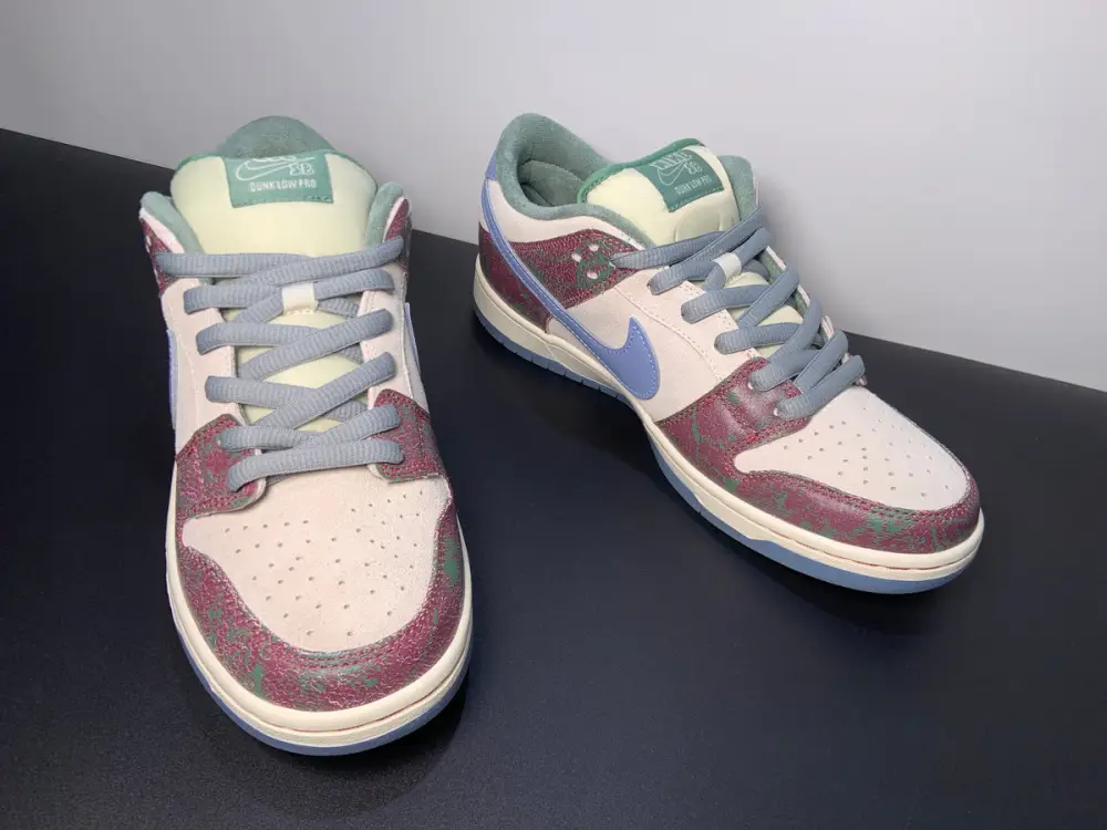 Crenshaw Skate Club x Nike SB Dunk Low 