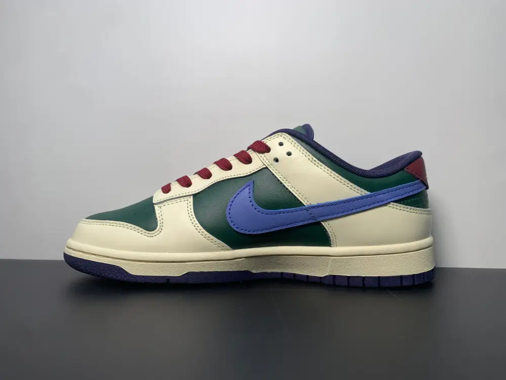 Nike Dunk Low Retro “From Nike To You” Oregon 304292-383 