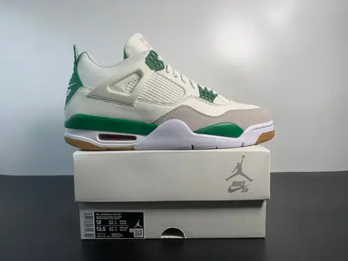Nike SB x Air Jordan 4 “Pine Green” DR5415-103 