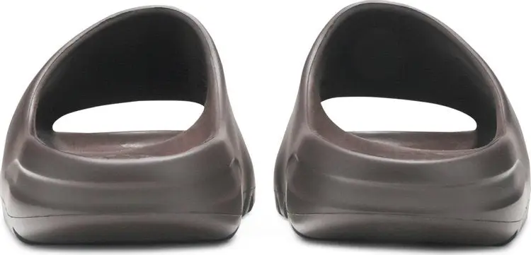 Yeezy Slides 'Soot' 