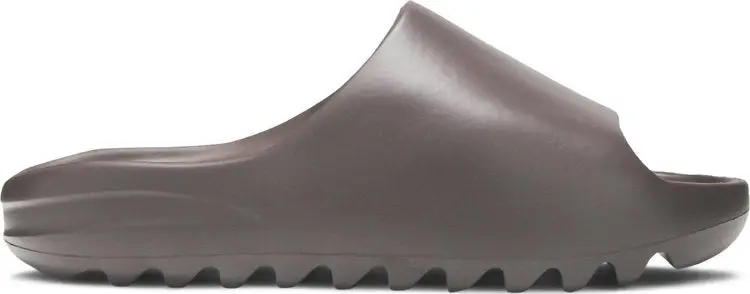 Yeezy Slides 'Soot' 67521023