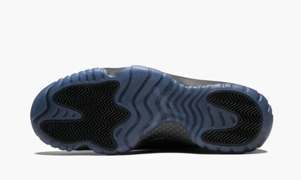 Air Jordan 11 Retro "Cap & Gown" 