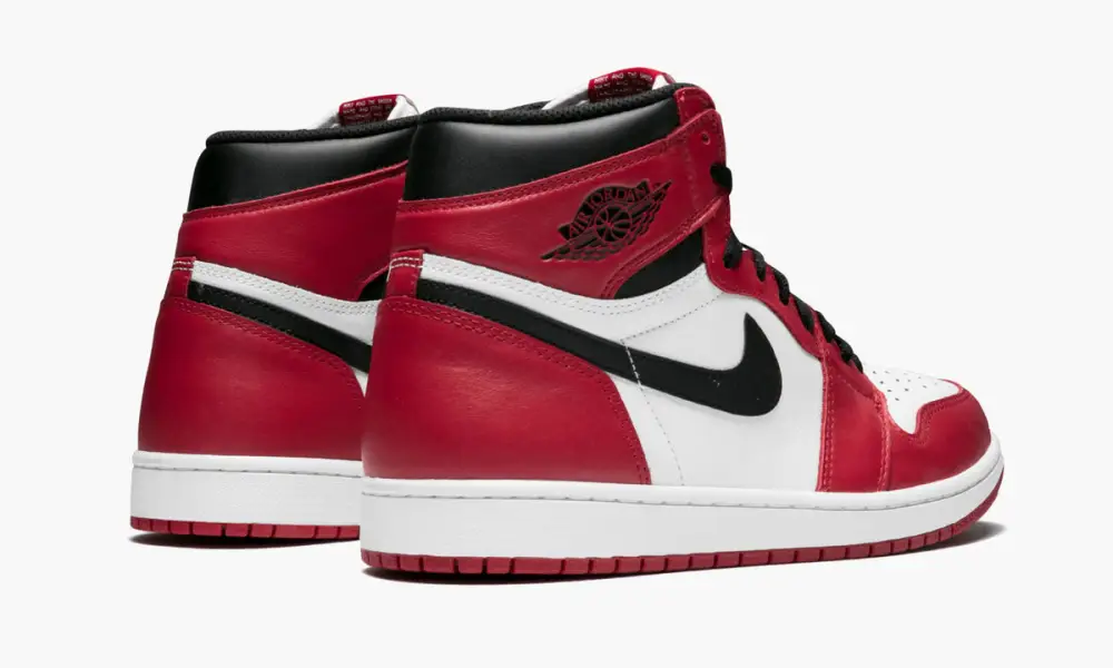 Air Jordan 1 Retro High OG "Chicago" 