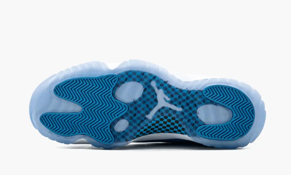 Air Jordan 11 Retro Low "UNC" 