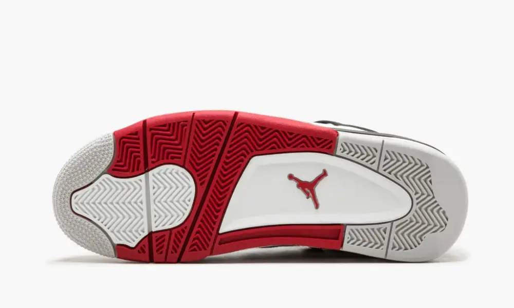 Air Jordan 4 Retro "Fire Red" 