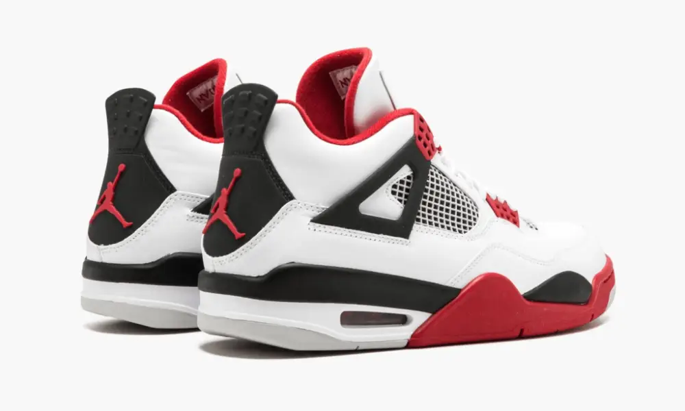 Air Jordan 4 Retro "Fire Red" 