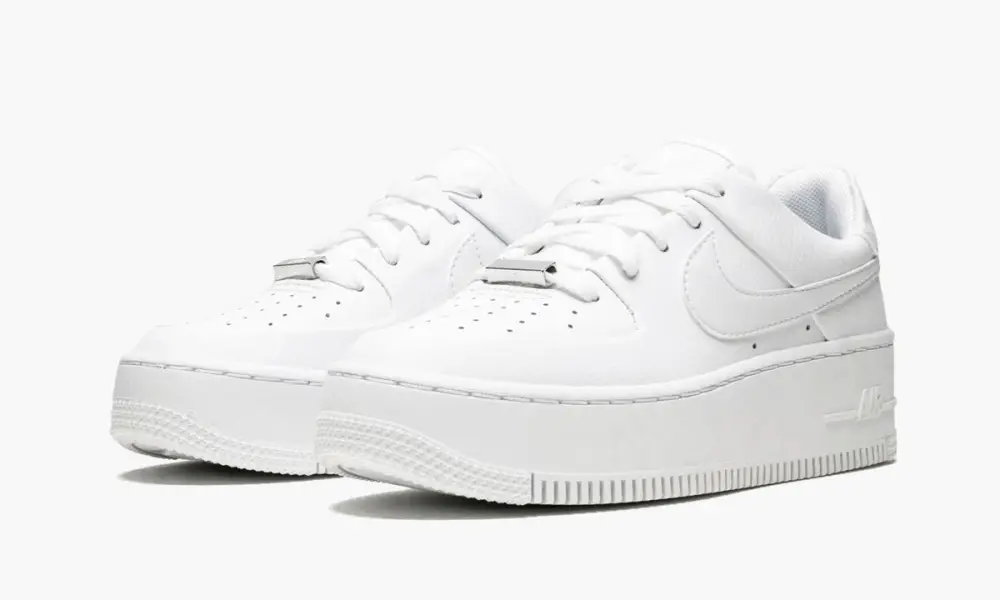 WMNS Air Force 1 Sage Low "Triple White" 