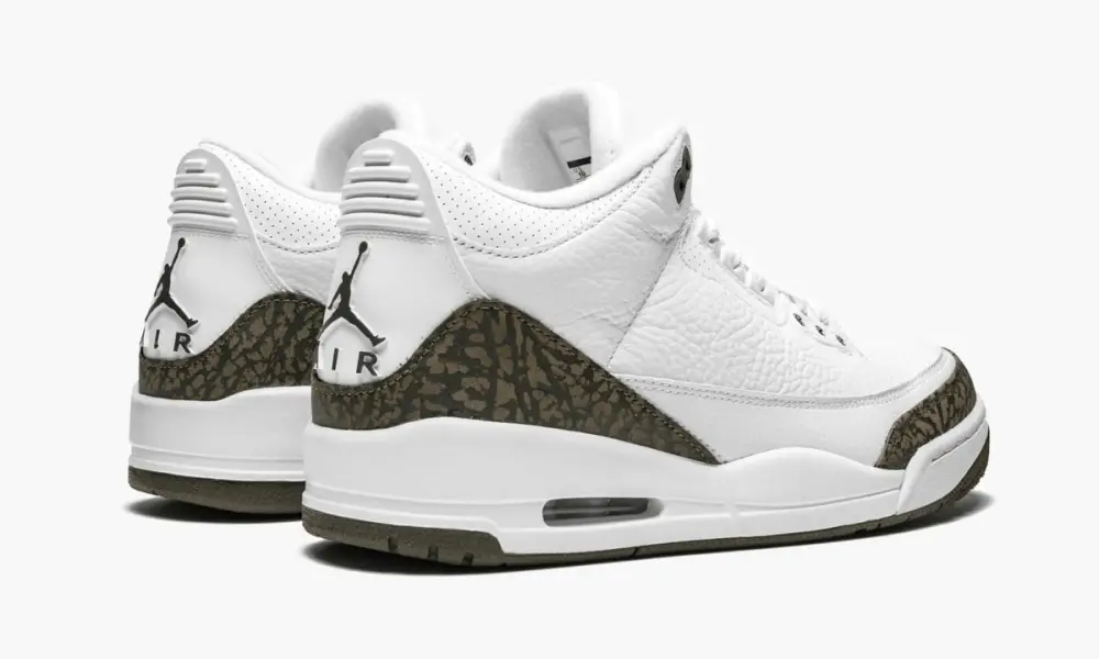 Air Jordan 3 Retro "Mocha" 