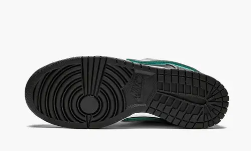 SB Dunk Low Pro OG QS "Black Diamond" 