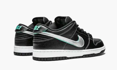 SB Dunk Low Pro OG QS "Black Diamond" 