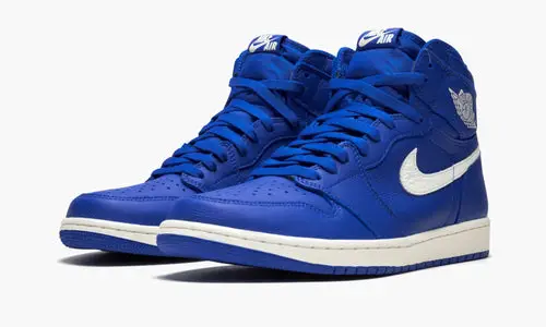 Air Jordan 1 Retro High OG "Hyper Royal" 