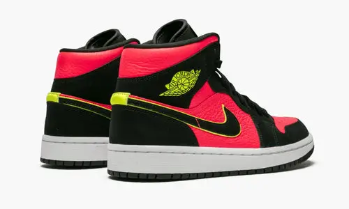 WMNS Air Jordan 1 Mid 