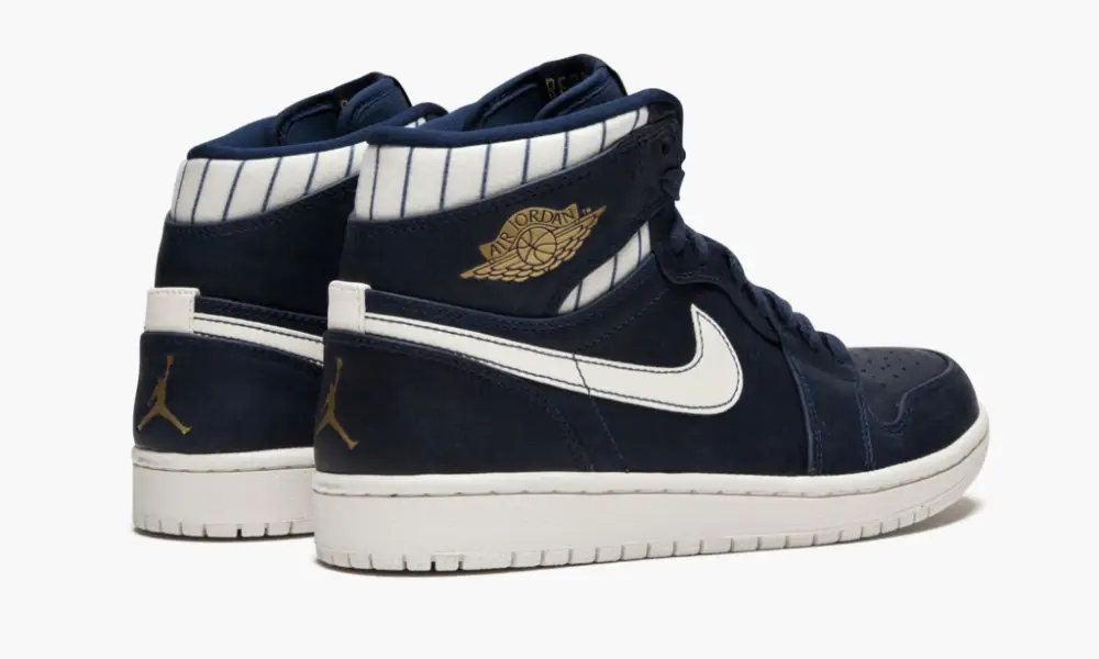 Air Jordan 1 Retro High "Jeter" 