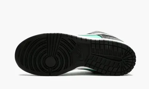 SB Dunk Low Pro "Diamond Supply Co. - Tiffany" 