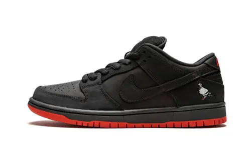 SB Dunk Low TRD QS "Black Pigeon" 
