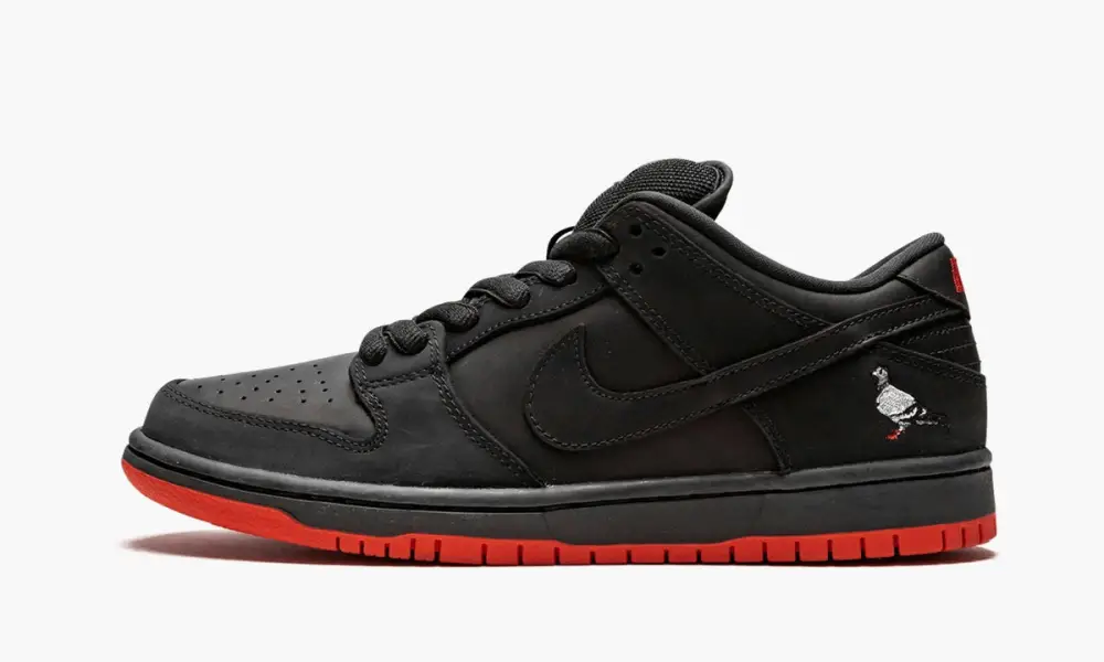 SB Dunk Low TRD QS "Black Pigeon" 