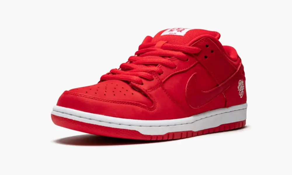 SB Dunk Low Pro QS "Girls Don't Cry" 